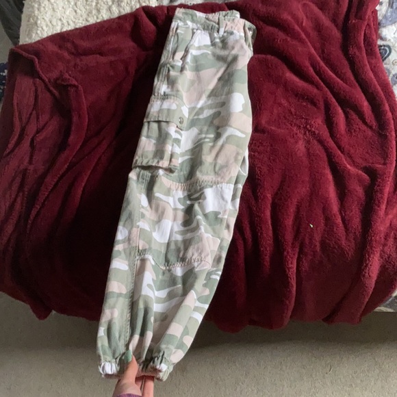 Camo pants - Picture 4 of 4